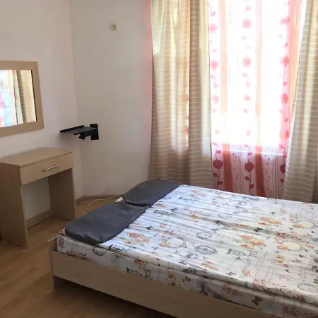 Apartment Budget Holiday Apartments First Line Sea Coast